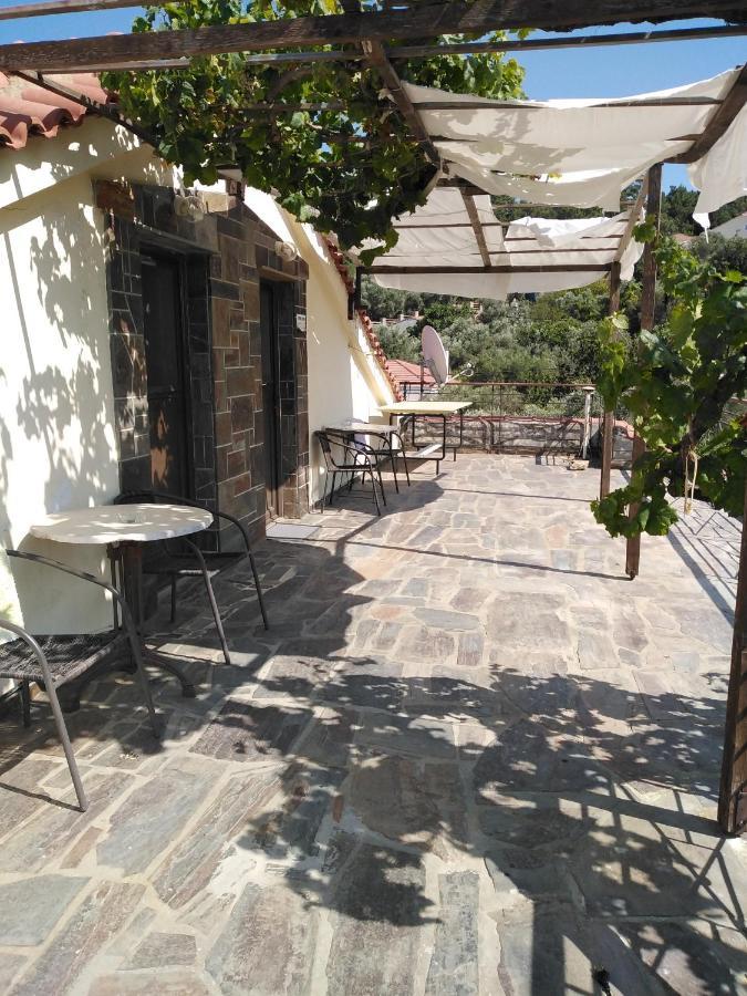Christos Center Rooms Raches  Exterior photo